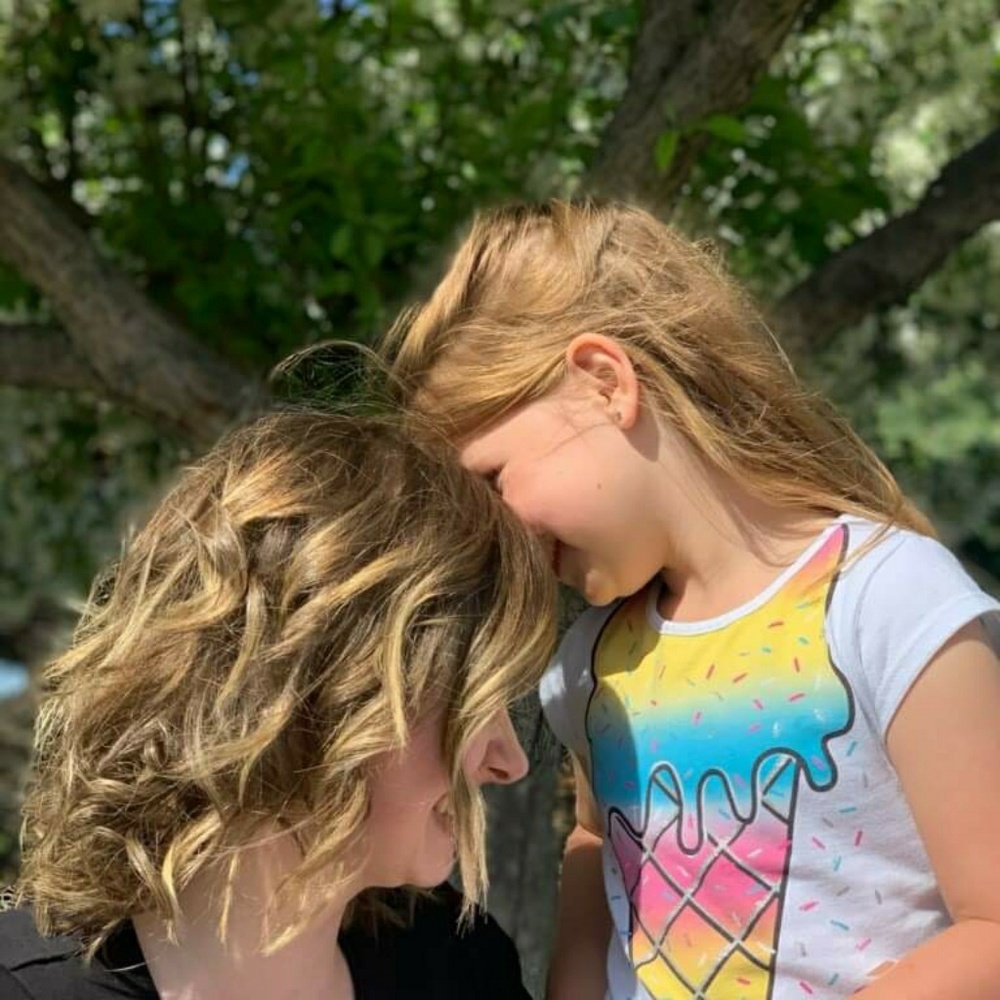 Meet your Posher, Alexis